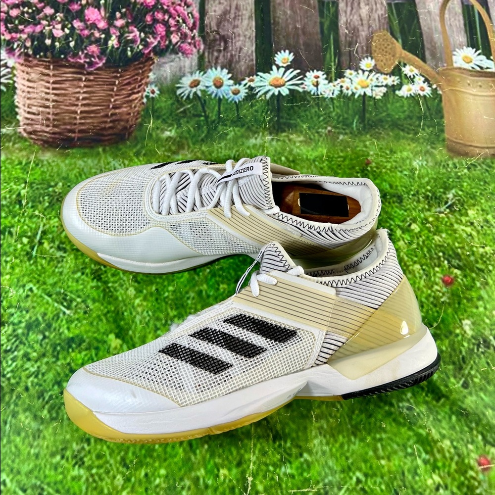 Adidas Ubersonic 3 Size 9 Women's Athletic Shoes White Black Racquet  CM7752